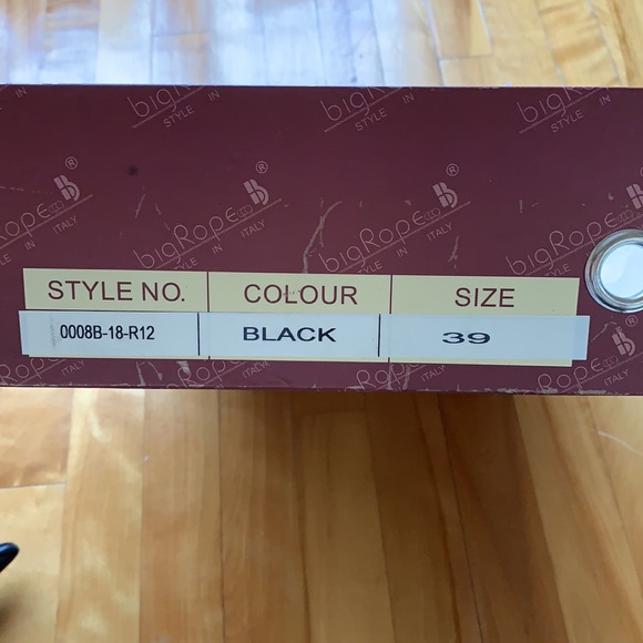 Italian Leather Boots with Brooch - Picture 10 of 16